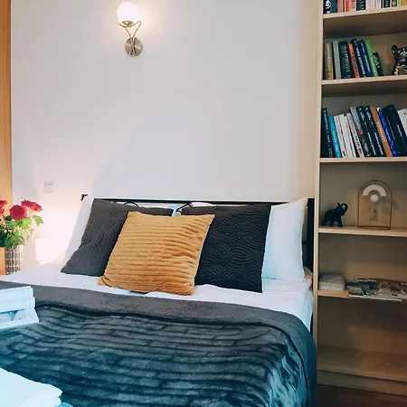 Apartamento Homey Nest In Midtown Center, Up To 4 Guests, Steps From The Park, Free Parking