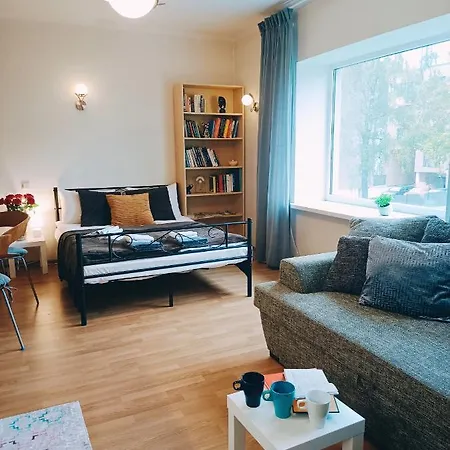 Homey Nest In Midtown Center, Up To 4 Guests, Steps From The Park, Free Parking *