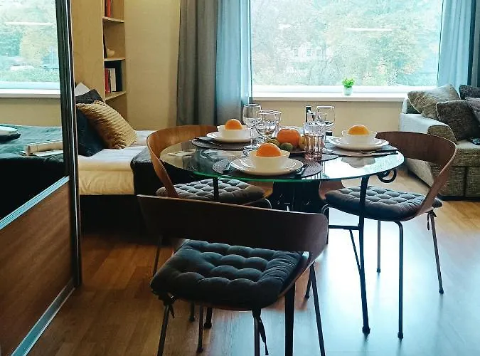 Апартаменты Homey Nest In Midtown Center, Up To 4 Guests, Steps From The Park, Free Parking Рига