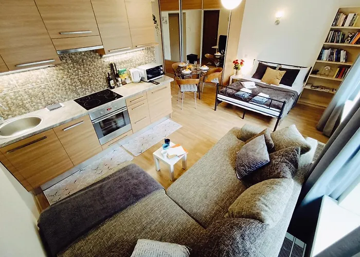 Апартаменты Homey Nest In Midtown Center, Up To 4 Guests, Steps From The Park, Free Parking