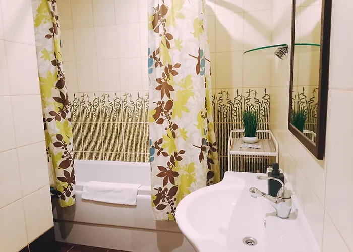 Апартаменты Homey Nest In Midtown Center, Up To 4 Guests, Steps From The Park, Free Parking